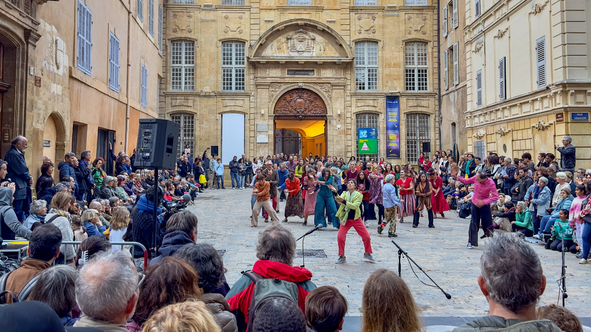 Danse la Ville | Taoufik Izeddiou (Place des Martyrs de la Résistance) 